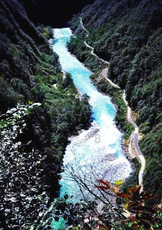 浙江中欣氟材股份有限公司 关于与控股股东签订附生效条件的 股票认购协议暨关联交易的公告